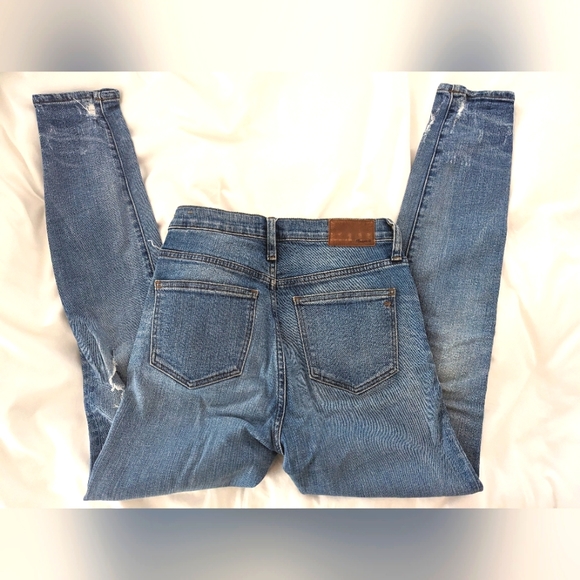 Madewell 9" high rise skinny distressed denim - Picture 6 of 9